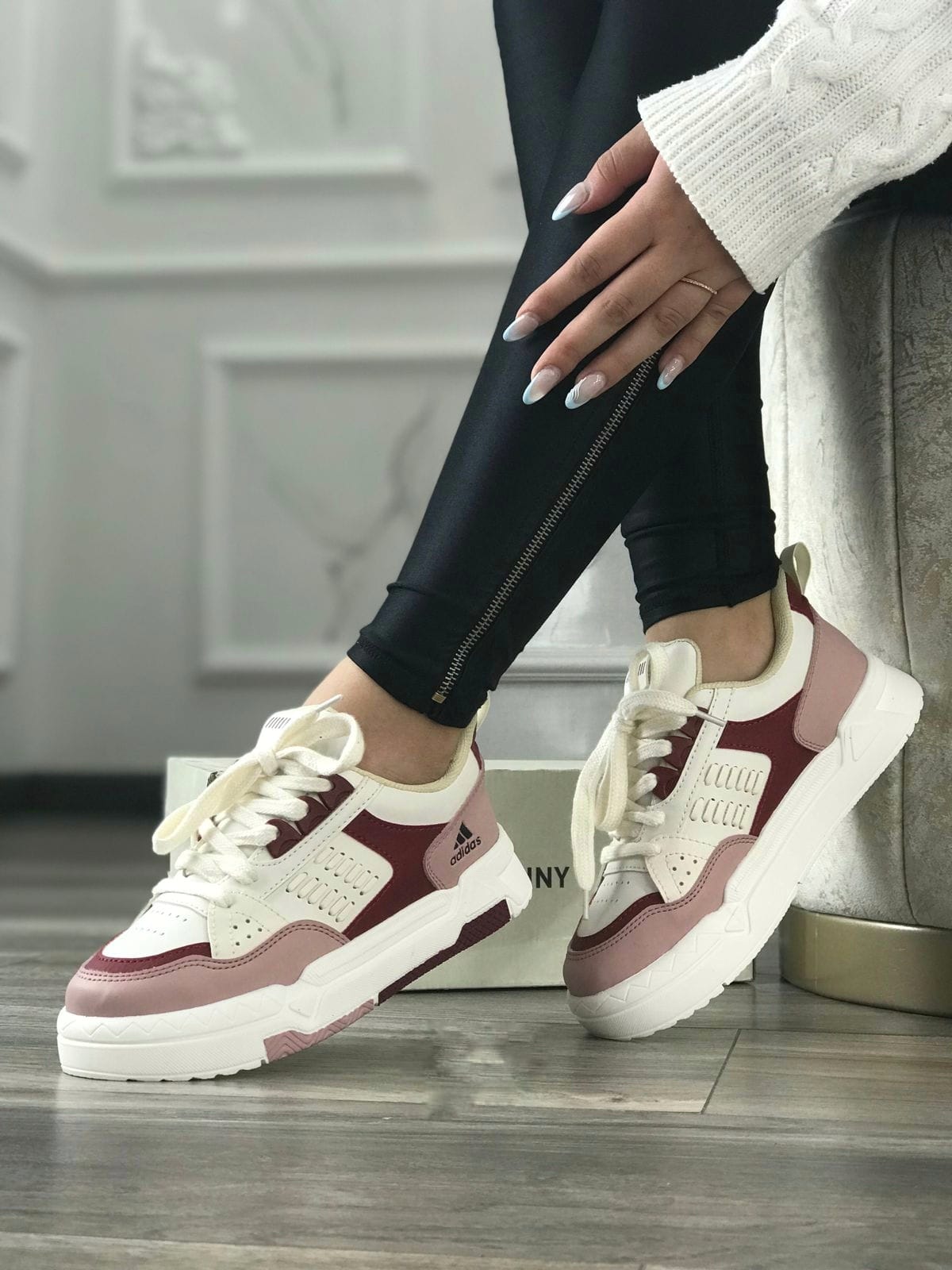 CALZADO ADIDAS TRENZAS TENIS