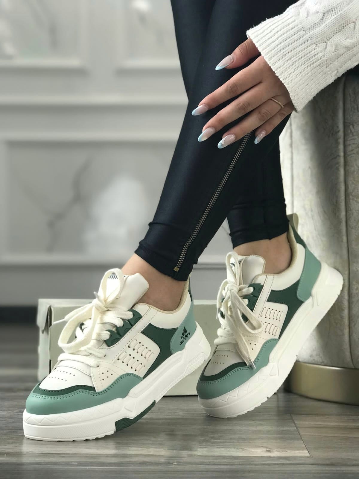 CALZADO ADIDAS TRENZAS TENIS