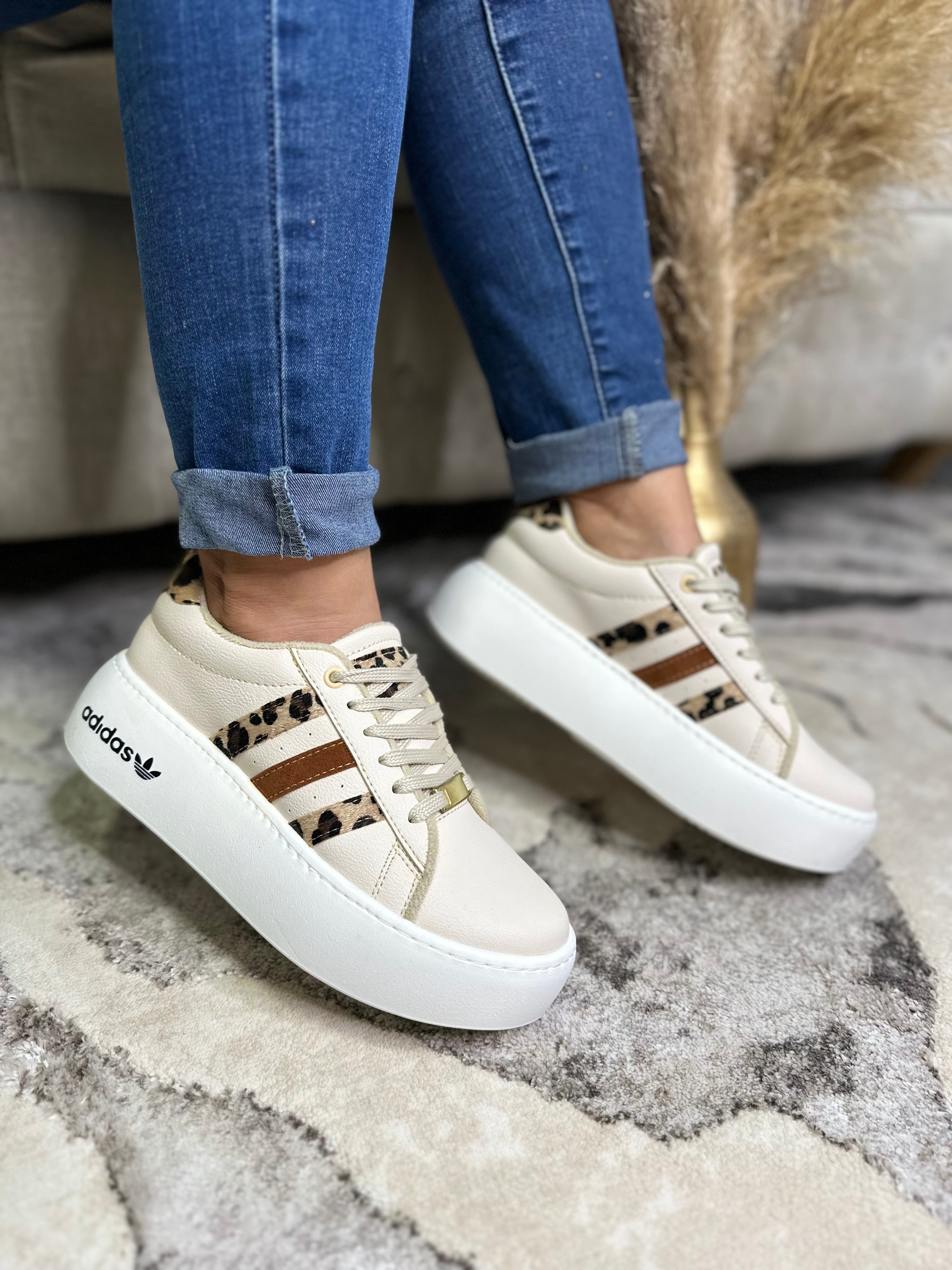 TENNIS ADIDAS PRINT