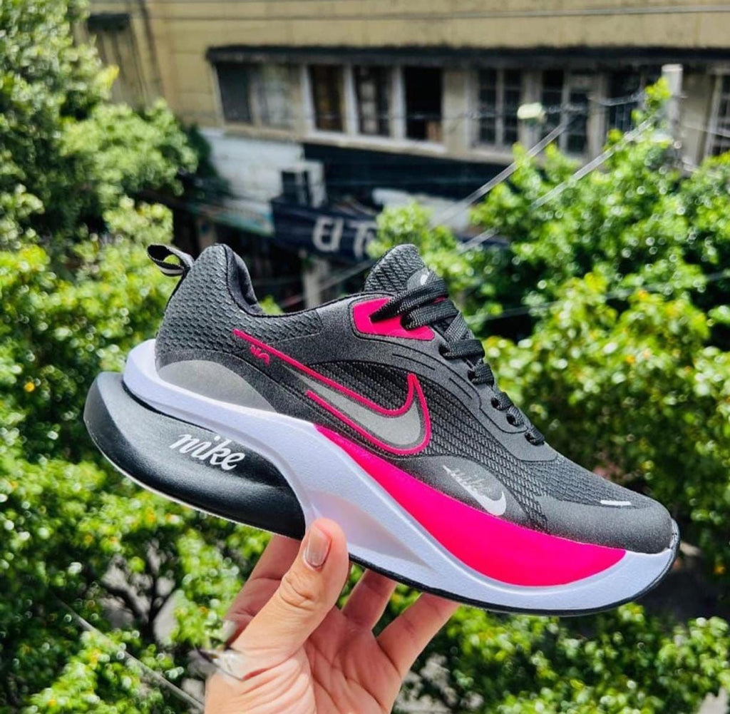 NIKE BOUNCE DAMA